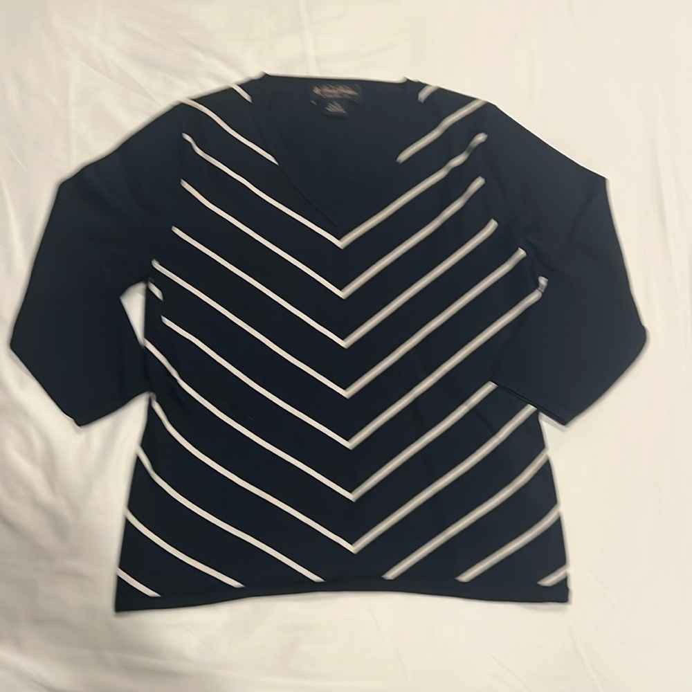 BROOKS BROTHERS Women's Navy Blue Ivory Stripe Silk Nylon V-Neck Sweater SZ M